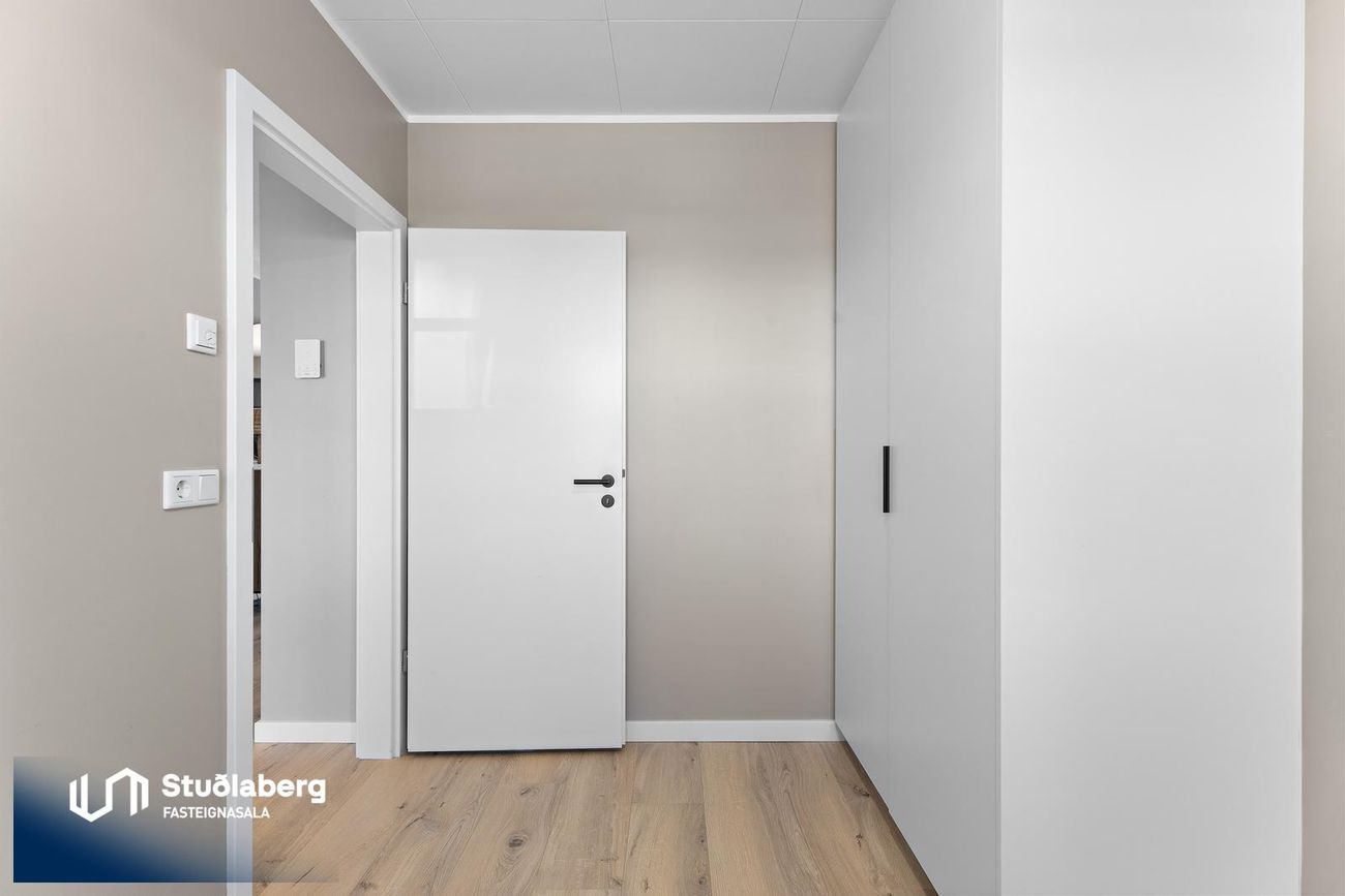 Tjarnabraut 4, 260 Reykjanesbær