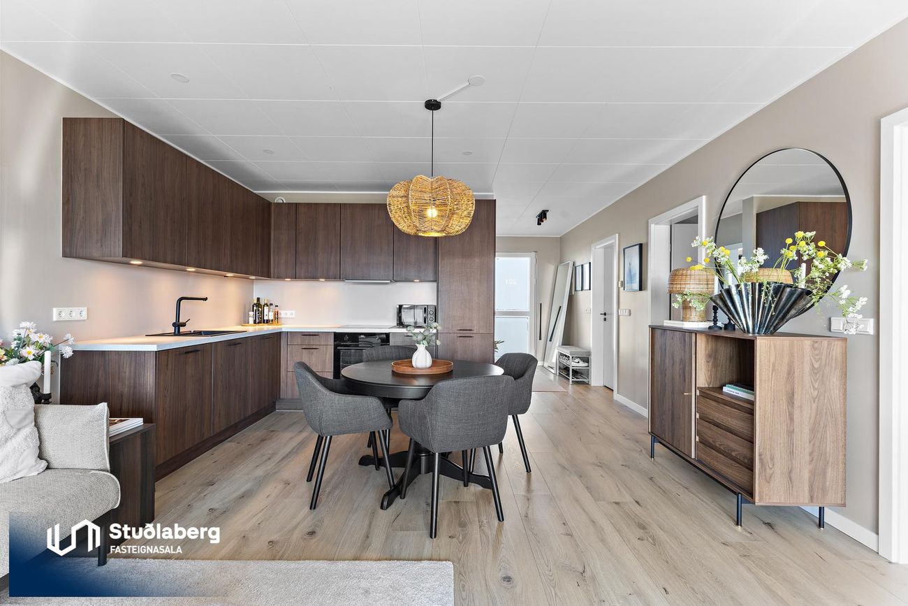 Tjarnabraut 4, 260 Reykjanesbær