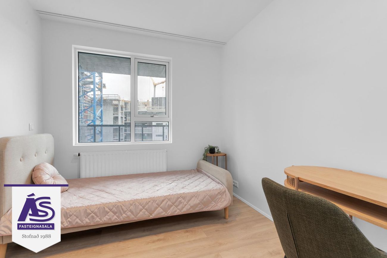 Hringhamar 23, 221 Hafnarfjörður