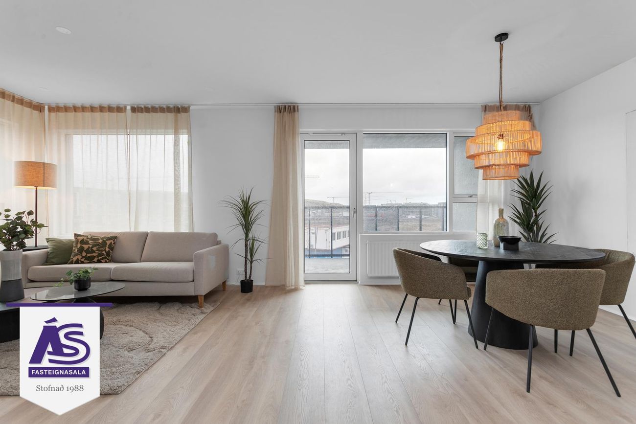 Hringhamar 23, 221 Hafnarfjörður