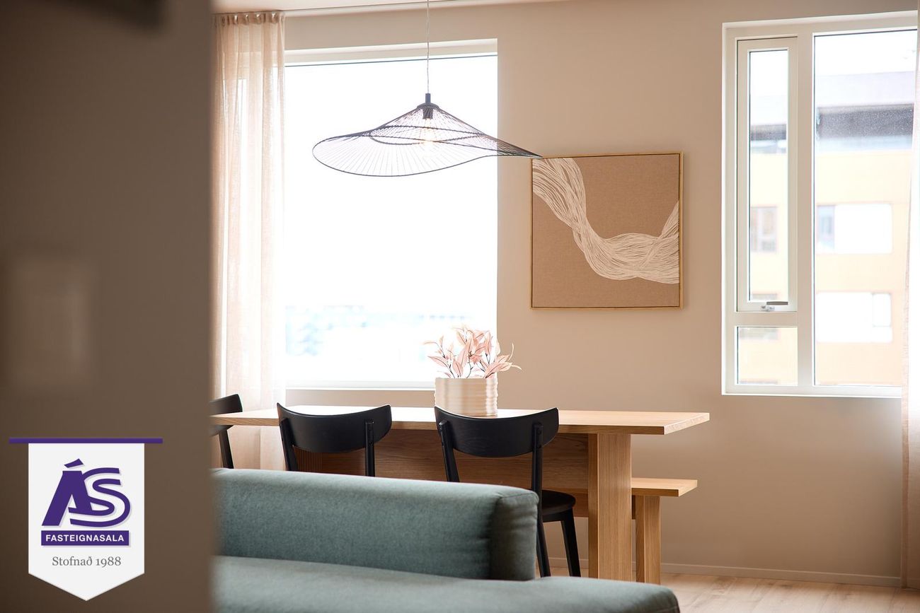 Baughamar 7, 221 Hafnarfjörður