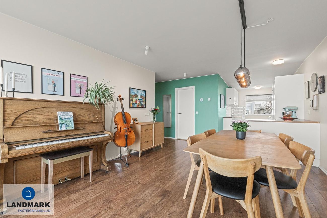 Fálkagata 19 - 0301, 107 Reykjavík