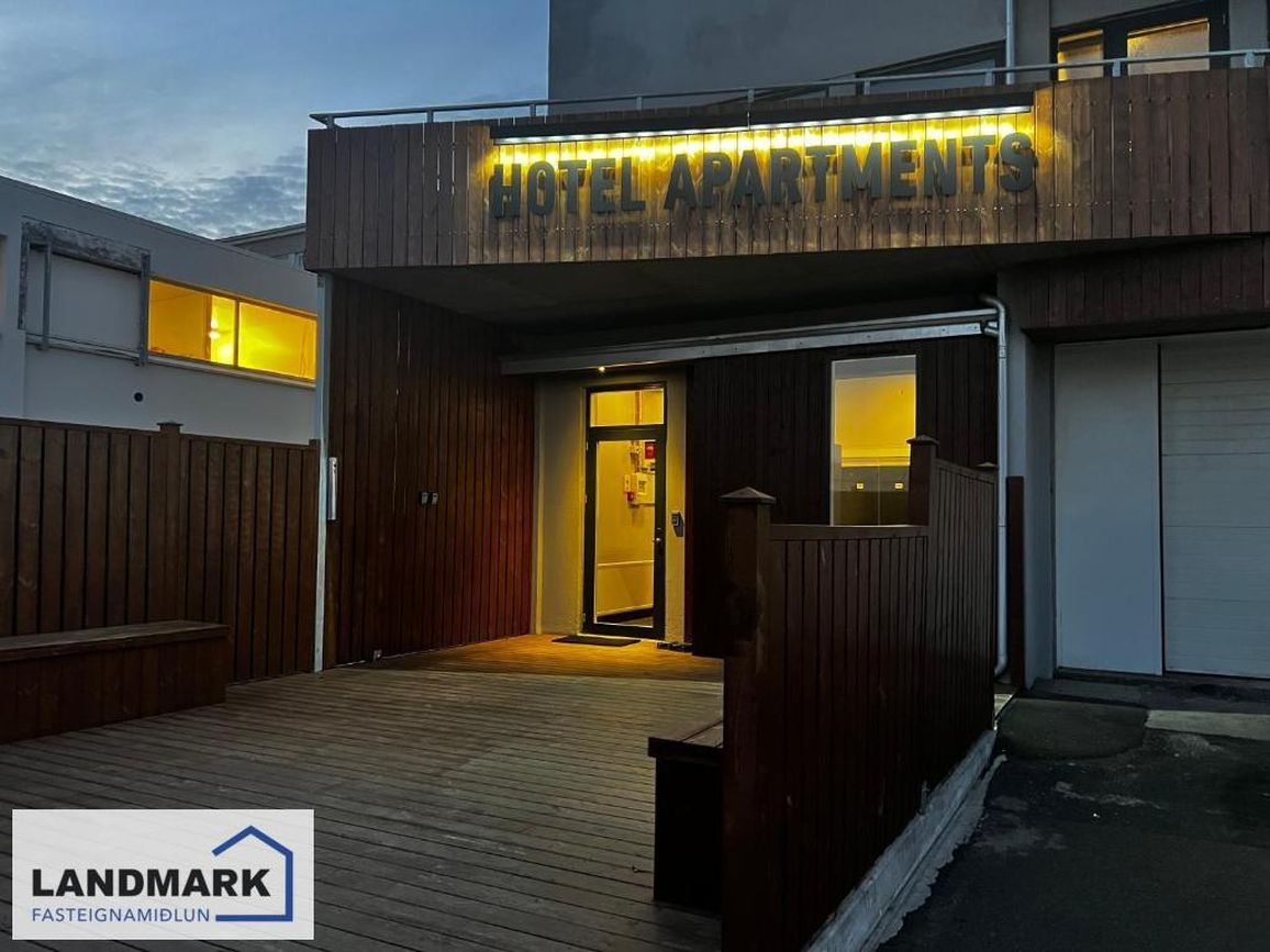 Tryggvabraut 24, 600 Akureyri