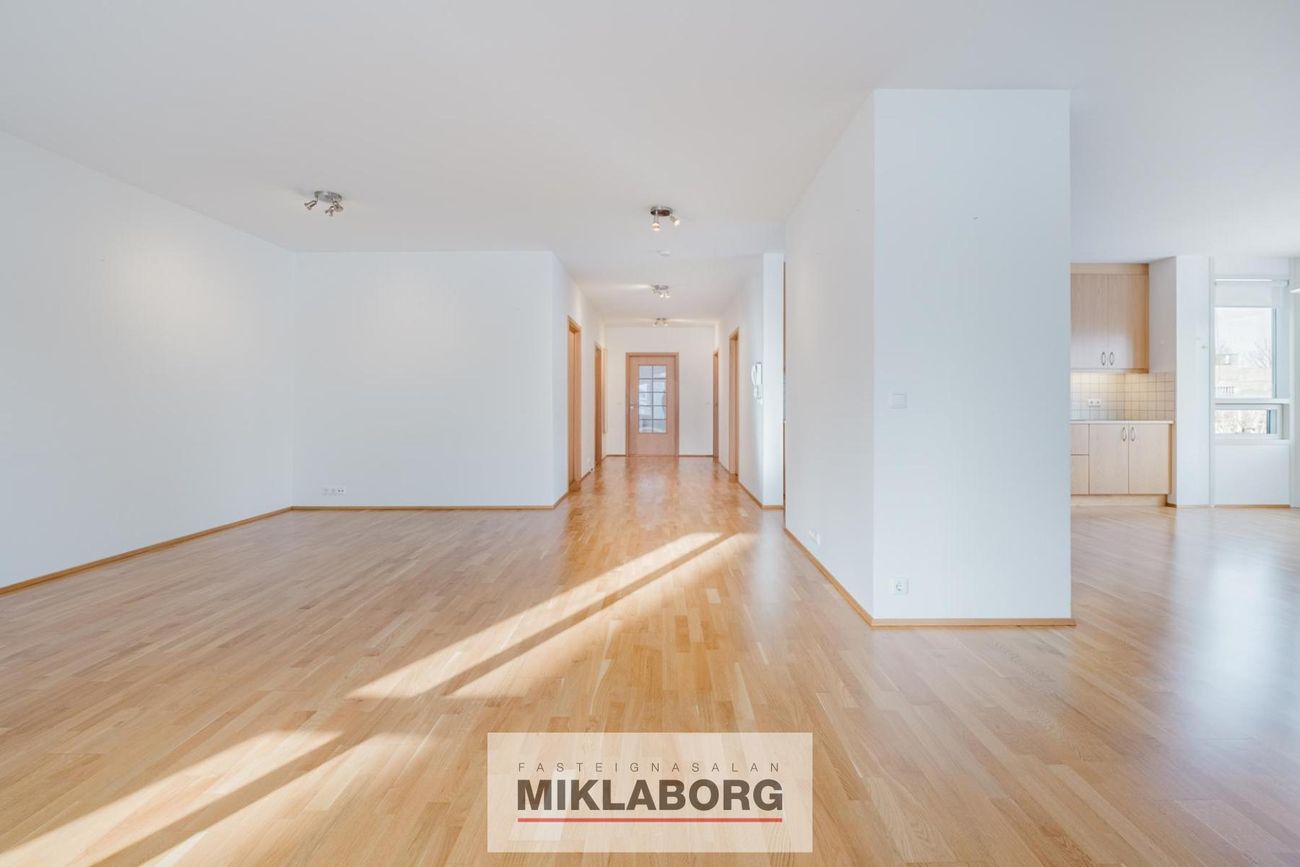 Sóleyjarimi 9, 112 Reykjavík