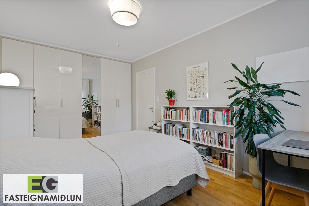 Eskihlíð 16, 105 Reykjavík