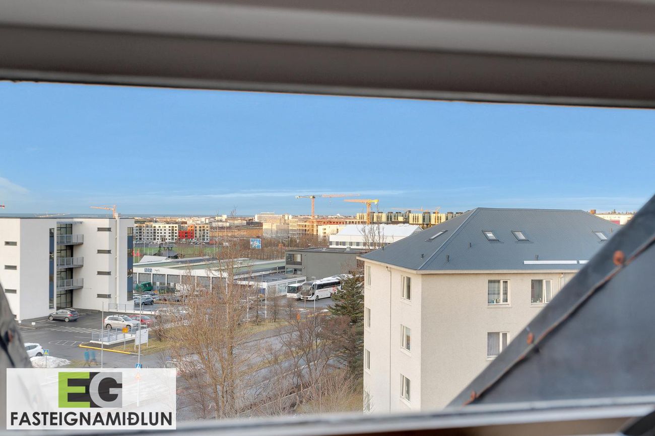 Eskihlíð 16, 105 Reykjavík