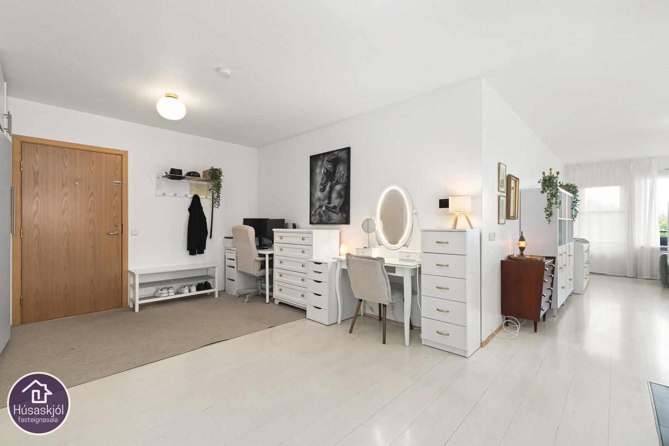 Vallarás 2, 110 Reykjavík