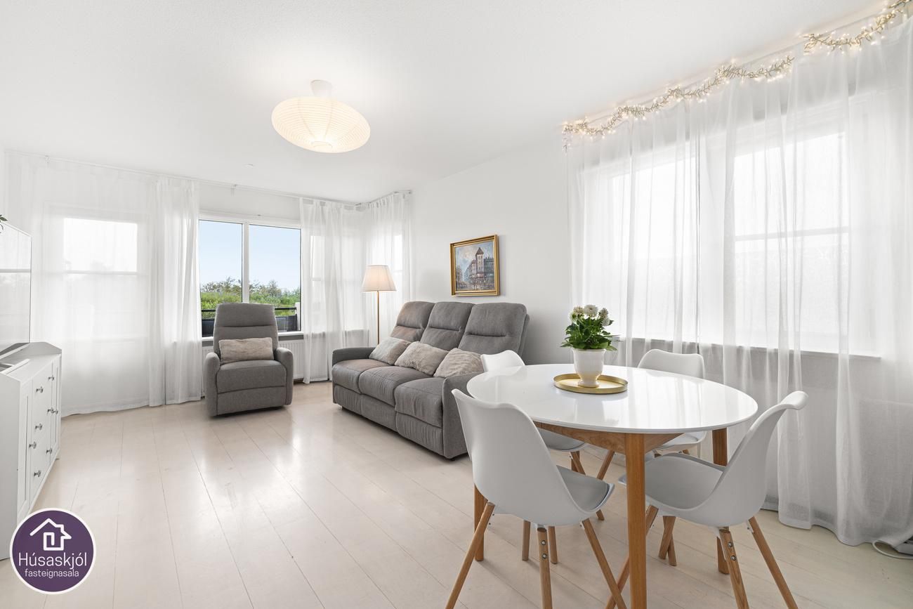 Vallarás 2, 110 Reykjavík