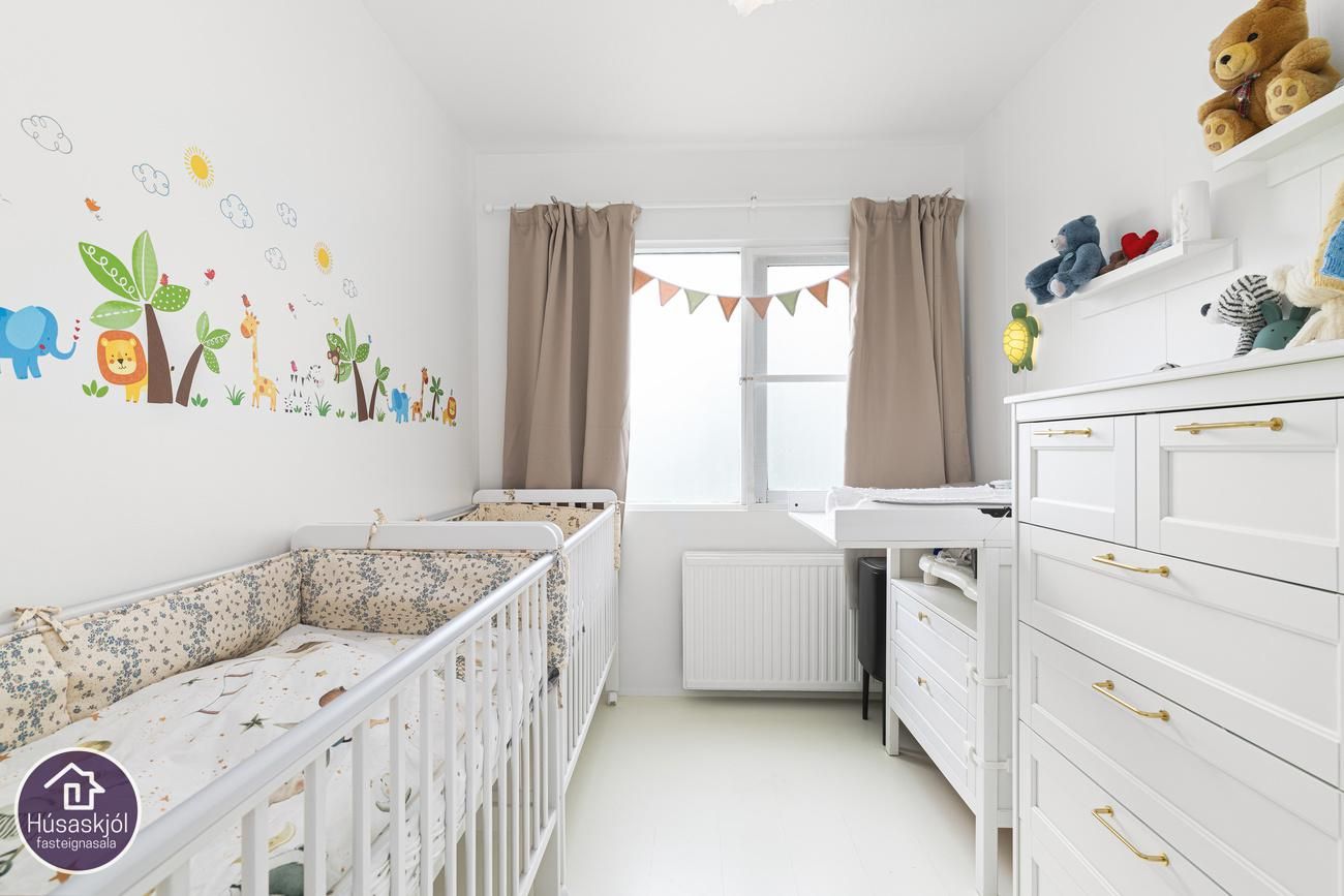 Vallarás 2, 110 Reykjavík