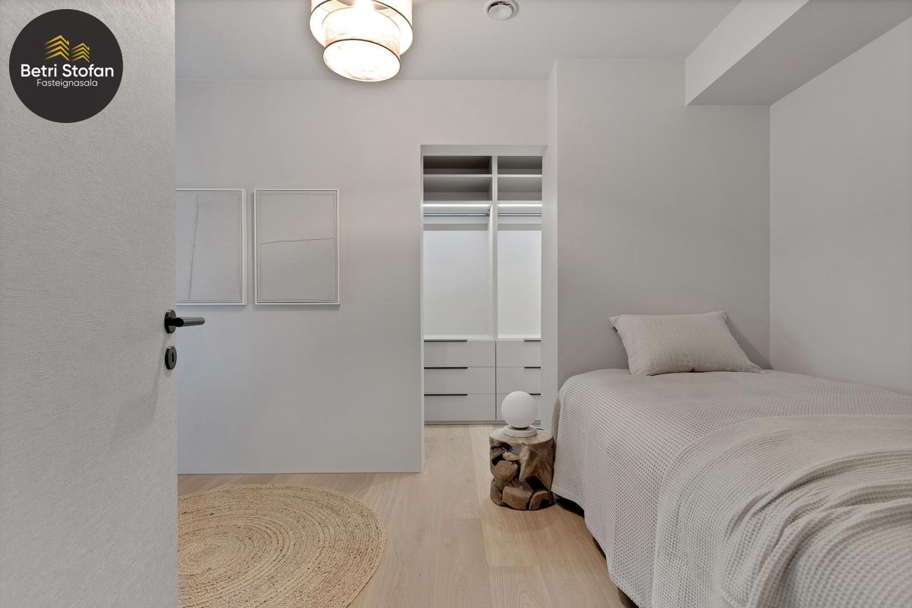 Laugavegur 168A - 0601, 105 Reykjavík