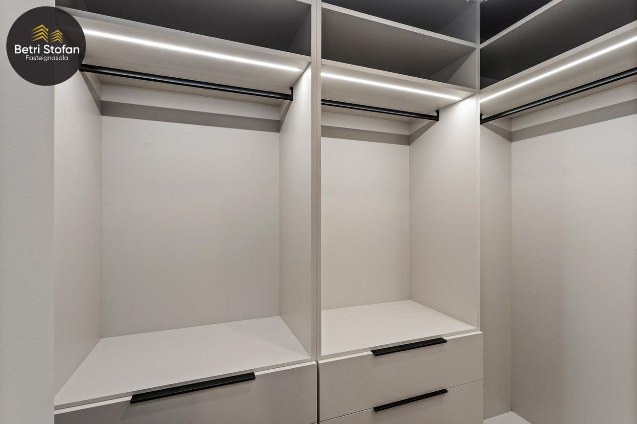 Laugavegur 168A - 0601, 105 Reykjavík