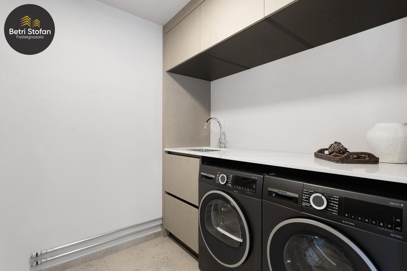 Laugavegur 168A - 0601, 105 Reykjavík