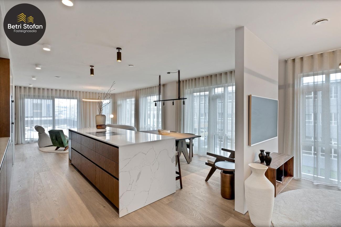 Laugavegur 168A - 0601, 105 Reykjavík