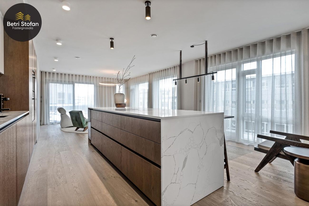 Laugavegur 168A - 0601, 105 Reykjavík