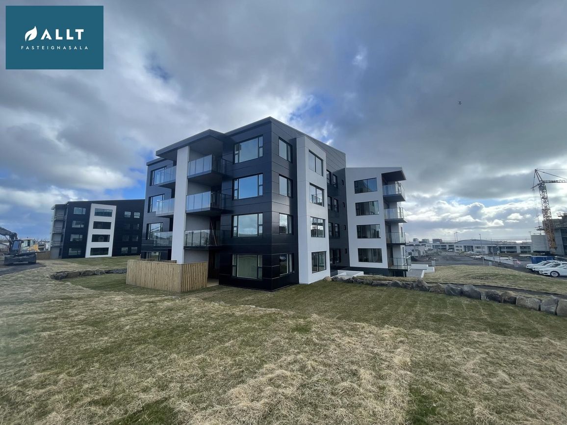 Asparlaut 26, 230 Reykjanesbær