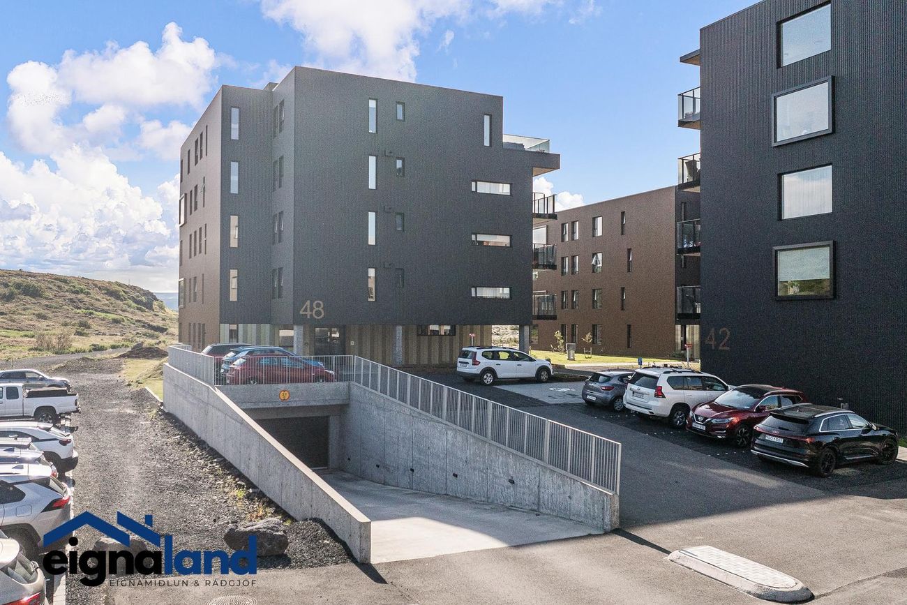 Áshamar 48, 221 Hafnarfjörður