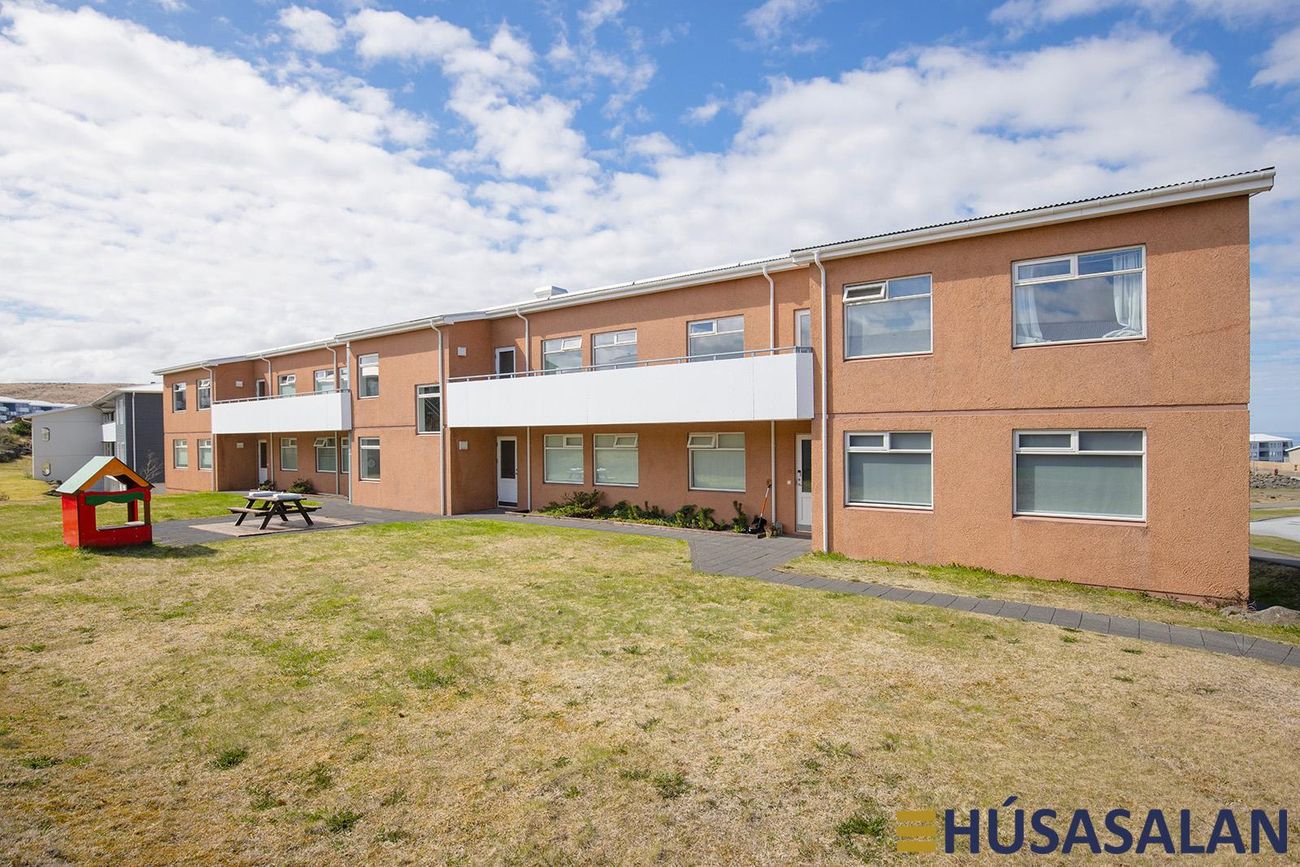 Þrastarás 18 - 0102, 221 Hafnarfjörður
