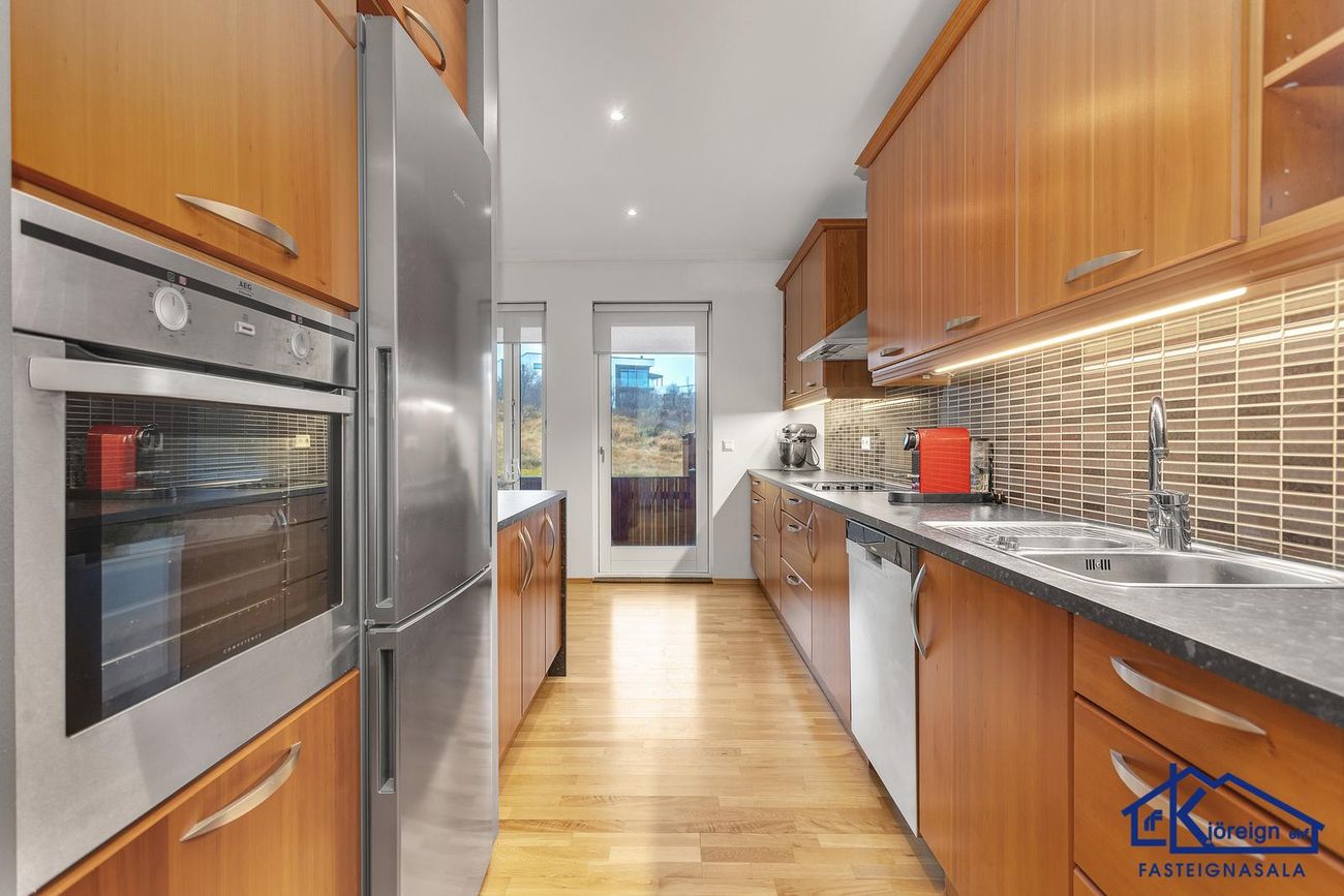 Ásakór 12, 203 Kópavogur