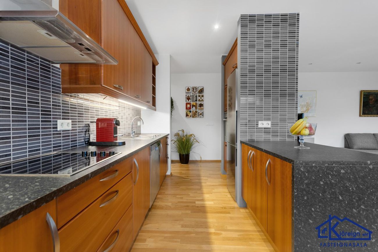 Ásakór 12, 203 Kópavogur