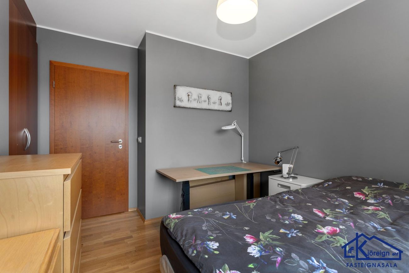 Ásakór 12, 203 Kópavogur