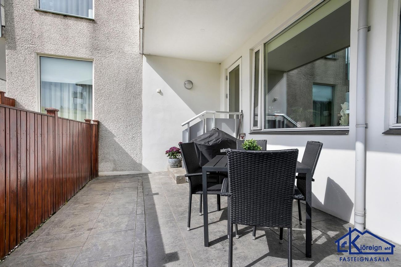 Ásakór 12, 203 Kópavogur