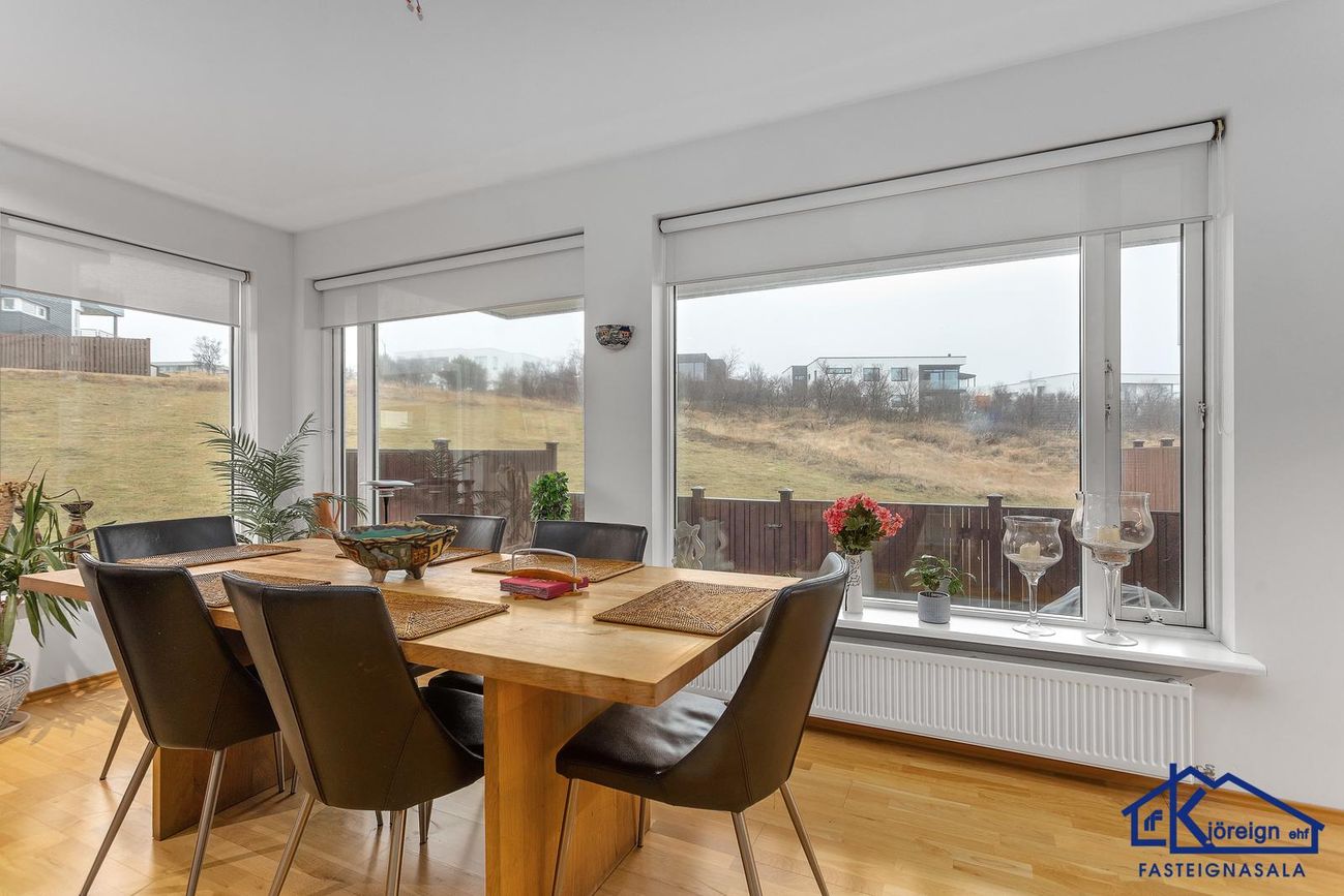 Ásakór 12, 203 Kópavogur