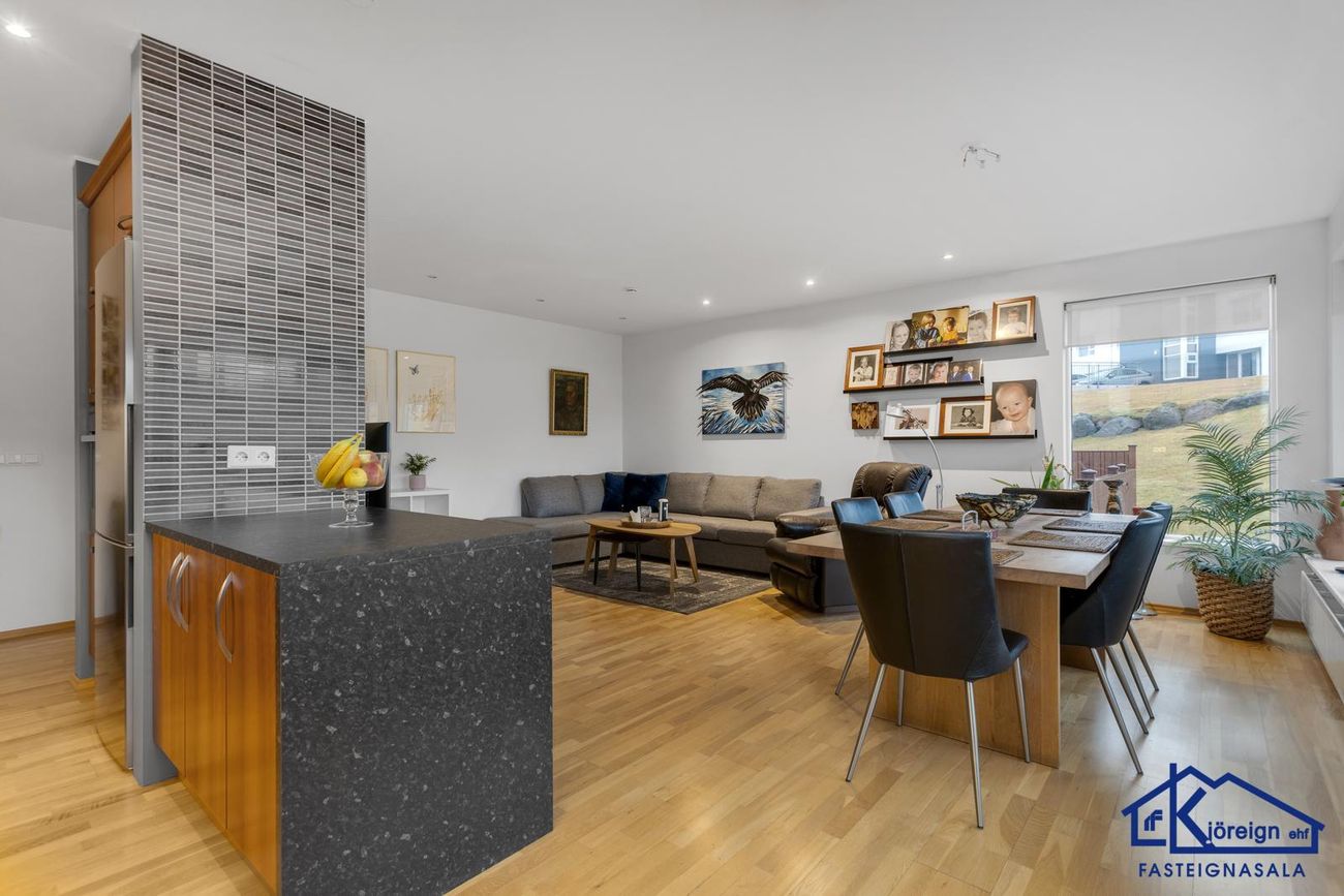 Ásakór 12, 203 Kópavogur