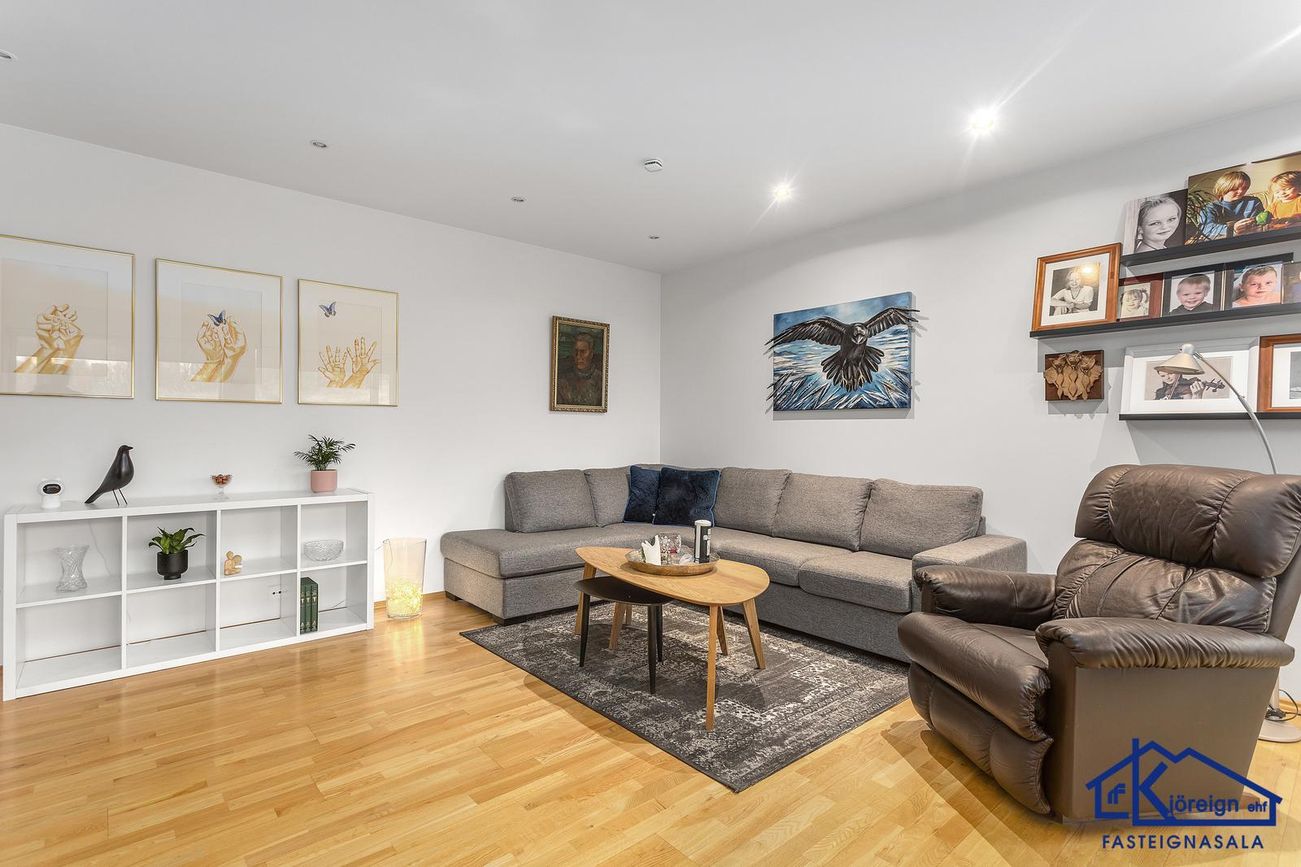 Ásakór 12, 203 Kópavogur