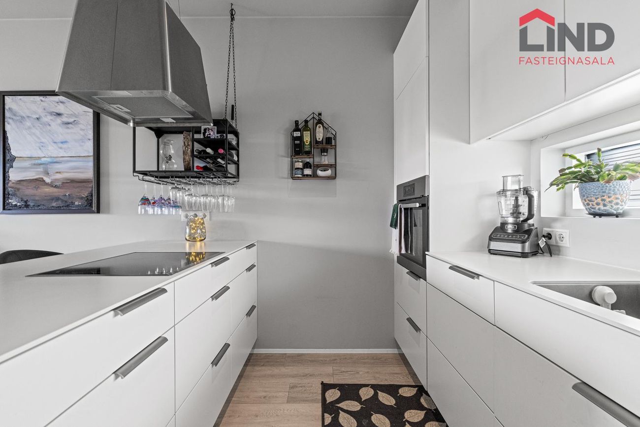 Hafnarbraut 12E - 0403, 200 Kópavogur