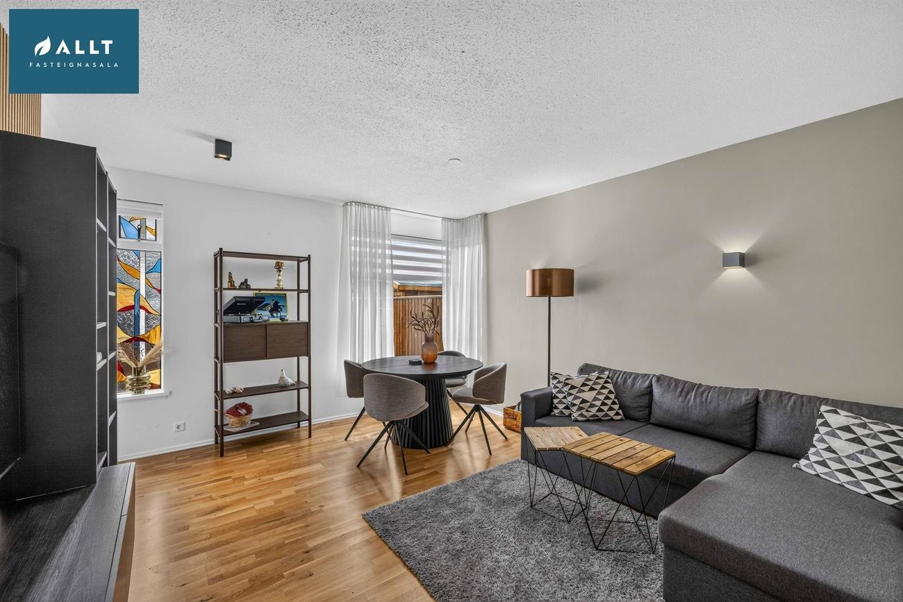 Silfurtún 8, 250 Sveitarfélagið Garður