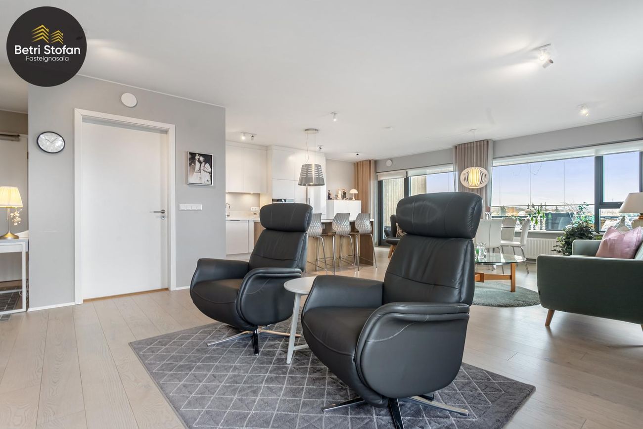 Garðatorg 4b, 210 Garðabær