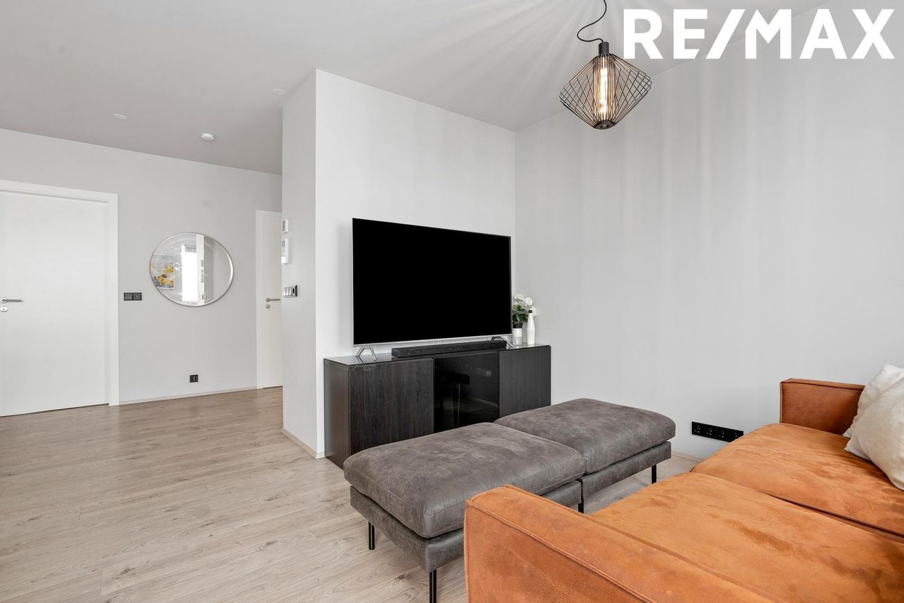 Rökkvatjörn 1, 113 Reykjavík