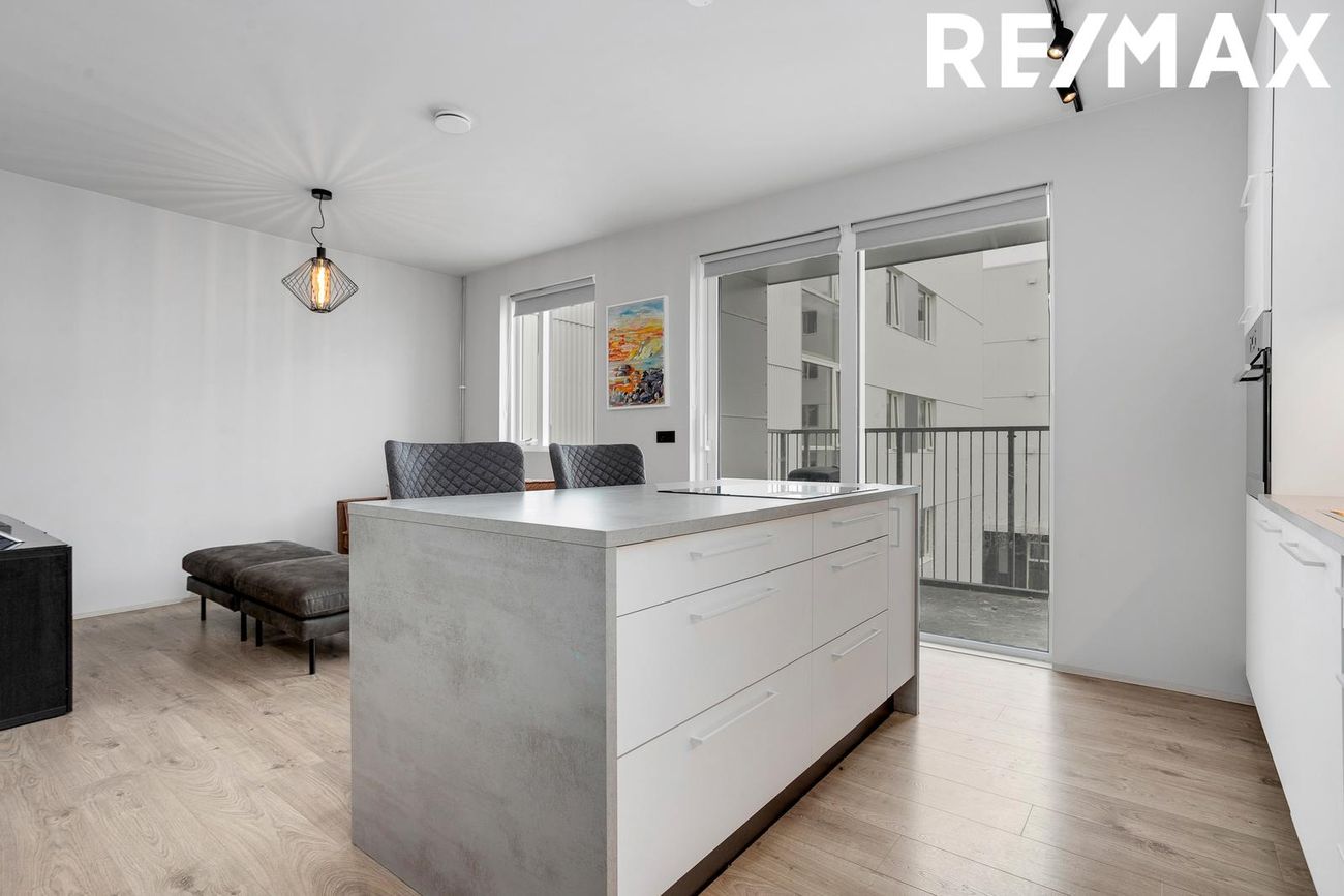 Rökkvatjörn 1, 113 Reykjavík