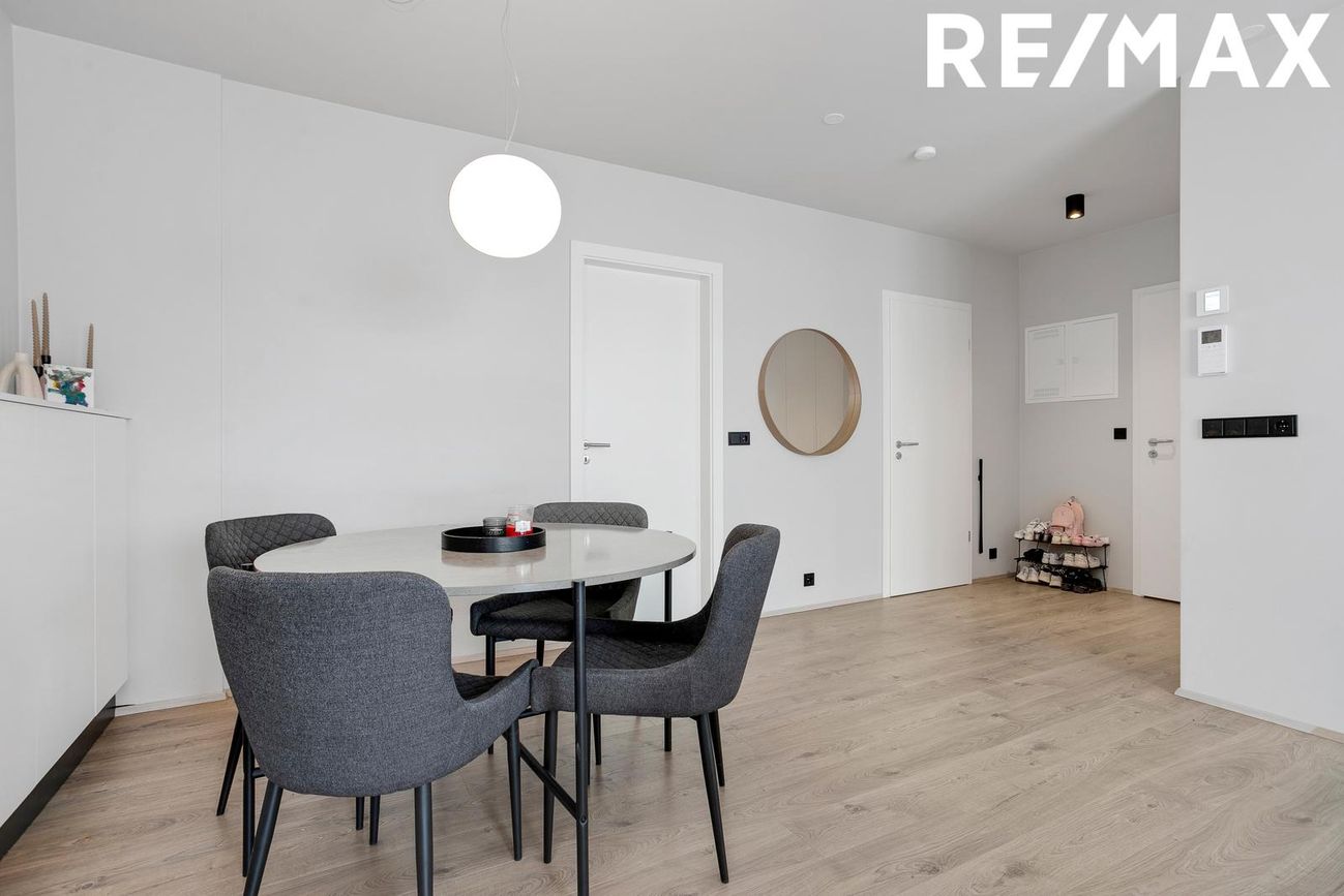 Rökkvatjörn 1, 113 Reykjavík