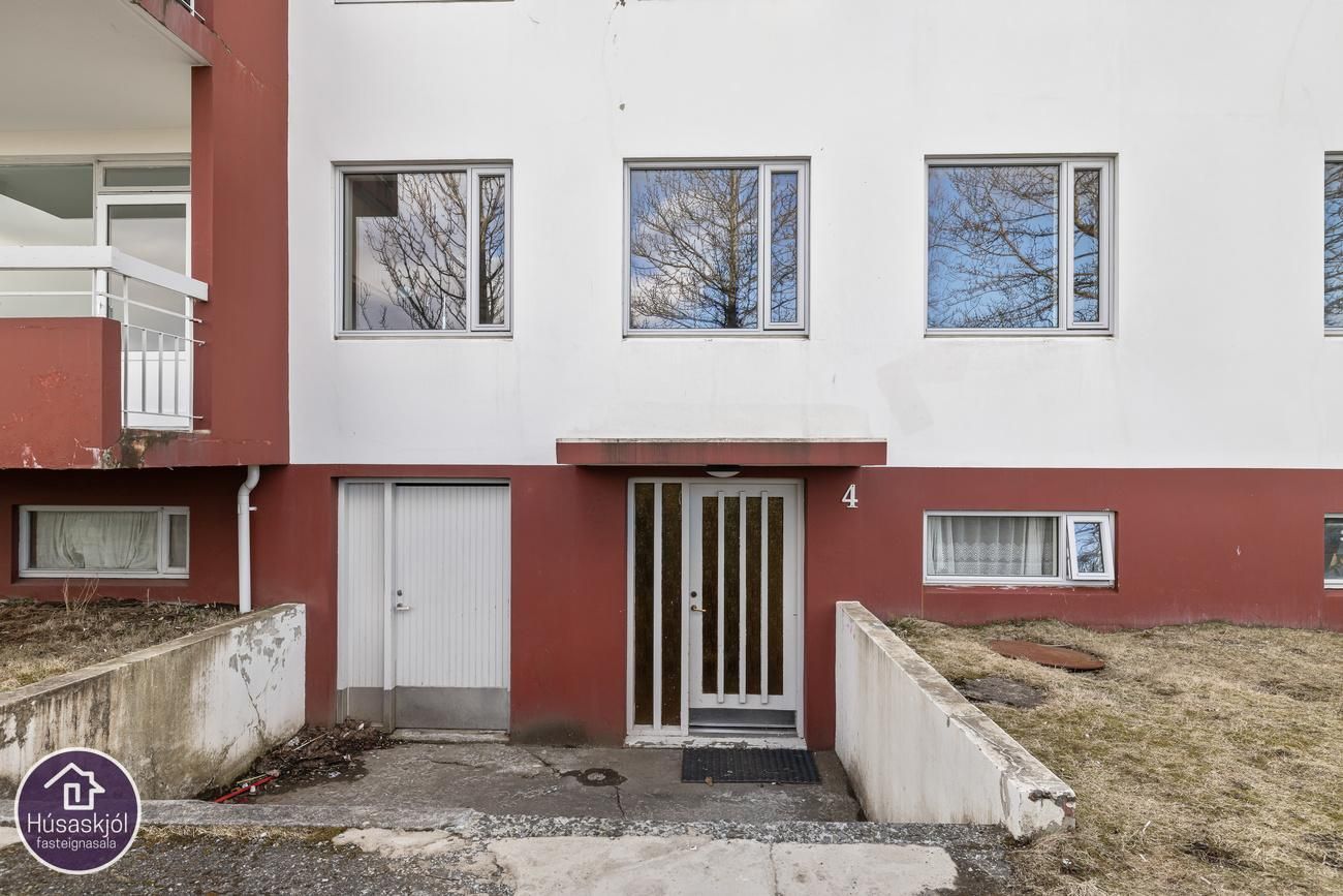 Hrafnhólar 4, 111 Reykjavík