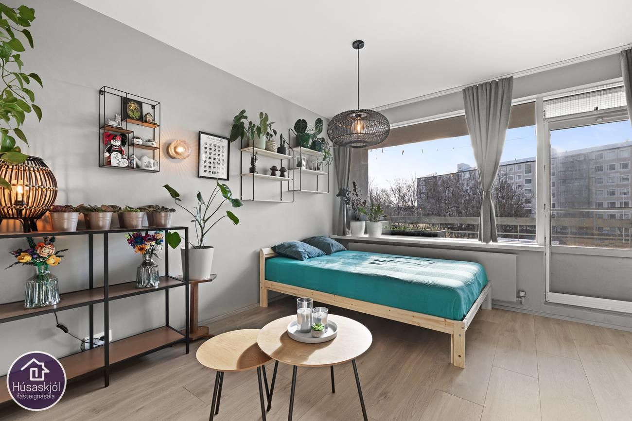 Hrafnhólar 4, 111 Reykjavík