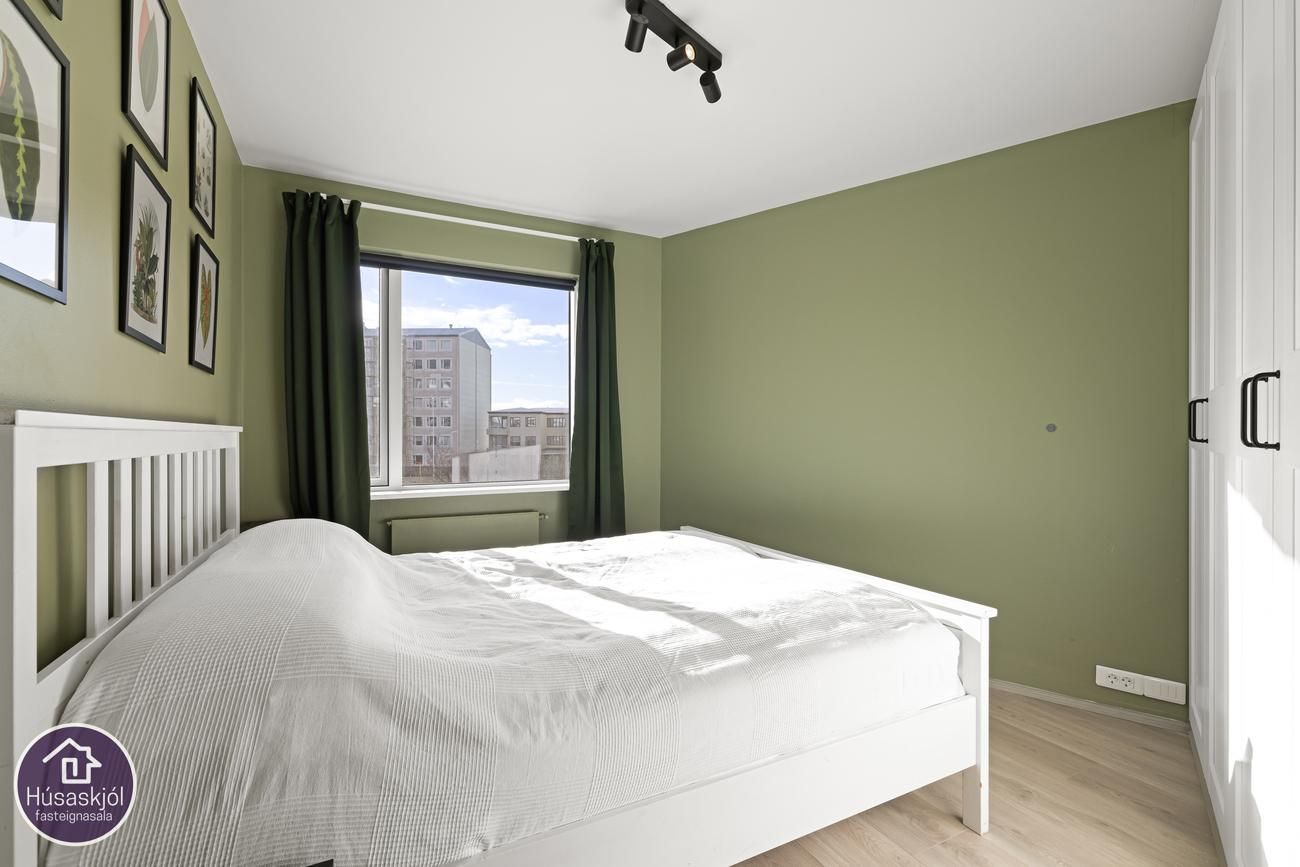 Hrafnhólar 4, 111 Reykjavík
