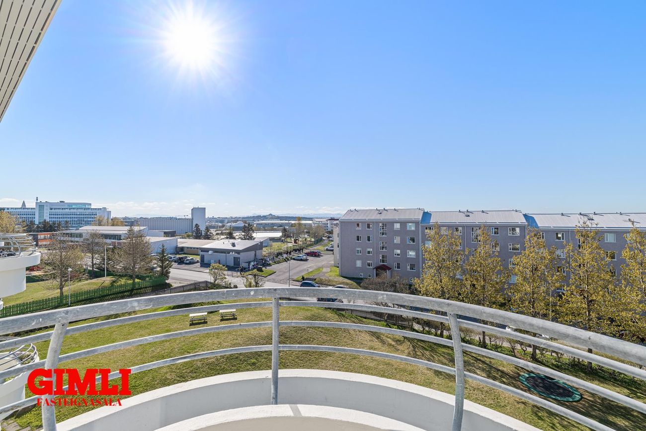 Hjarðarhagi 56, 107 Reykjavík
