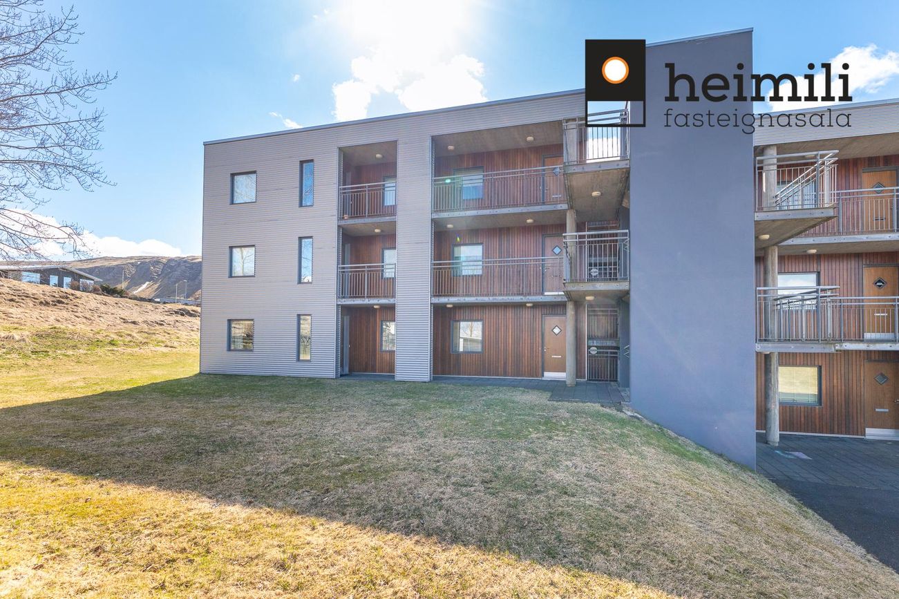 Klapparhlíð 32, 270 Mosfellsbær