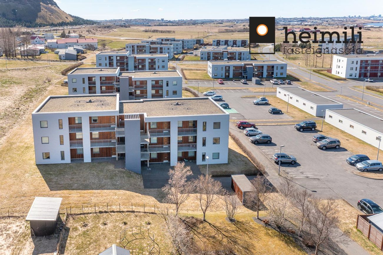 Klapparhlíð 32, 270 Mosfellsbær