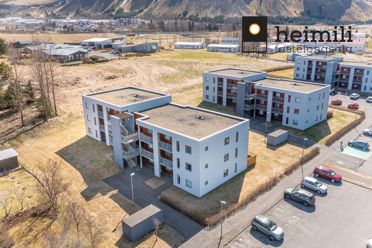 Klapparhlíð 32, 270 Mosfellsbær