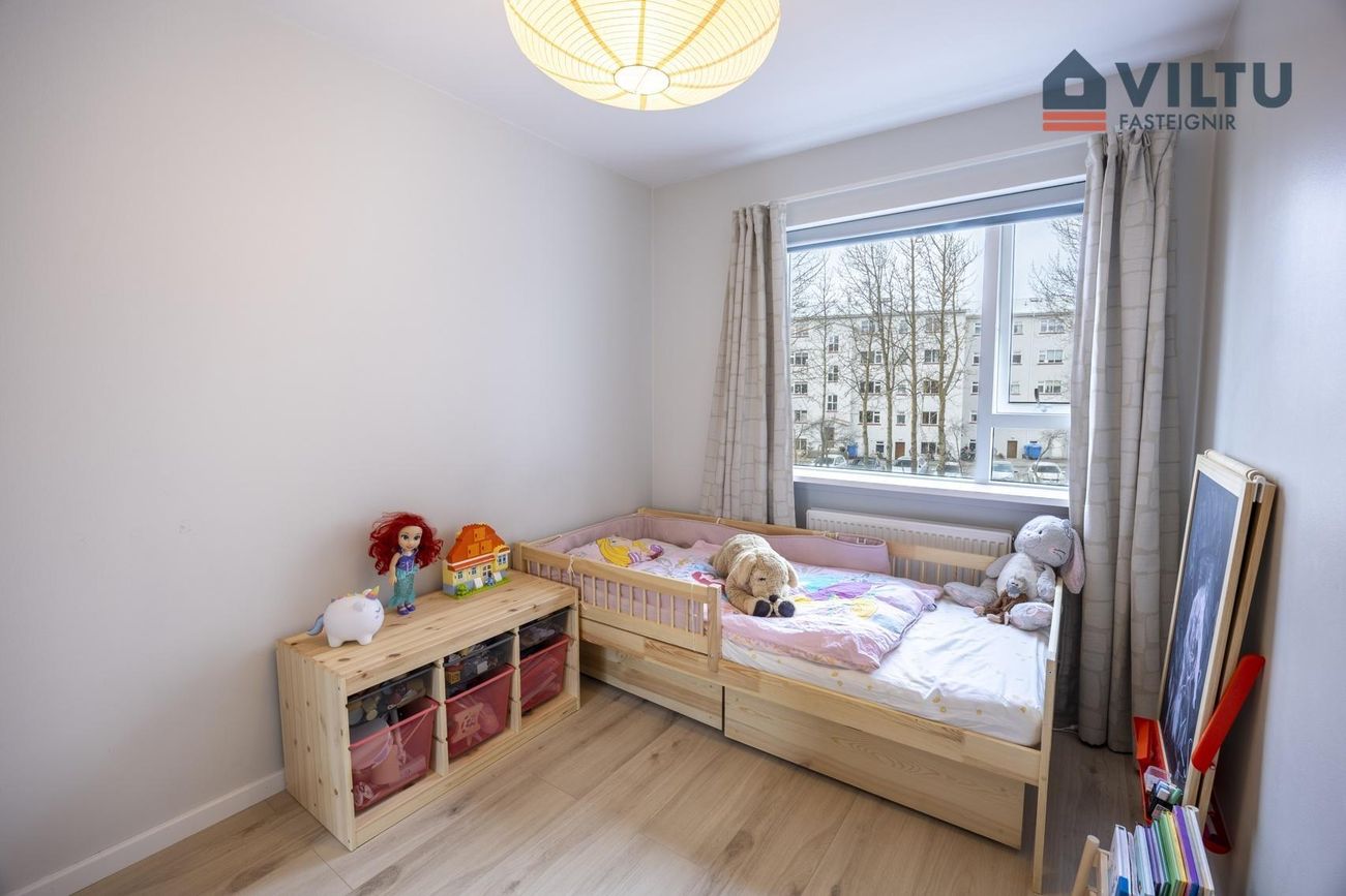 Stigahlíð 10, 105 Reykjavík