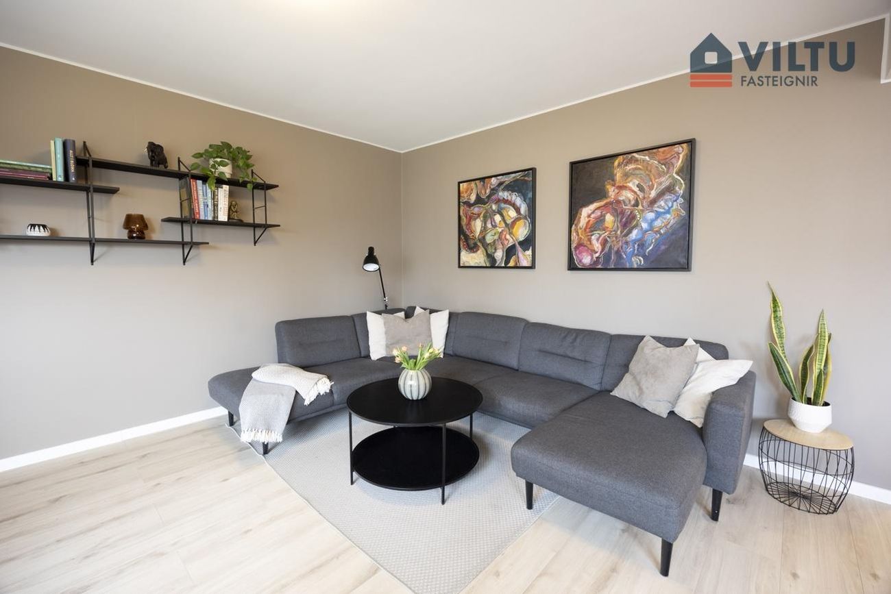 Stigahlíð 10, 105 Reykjavík