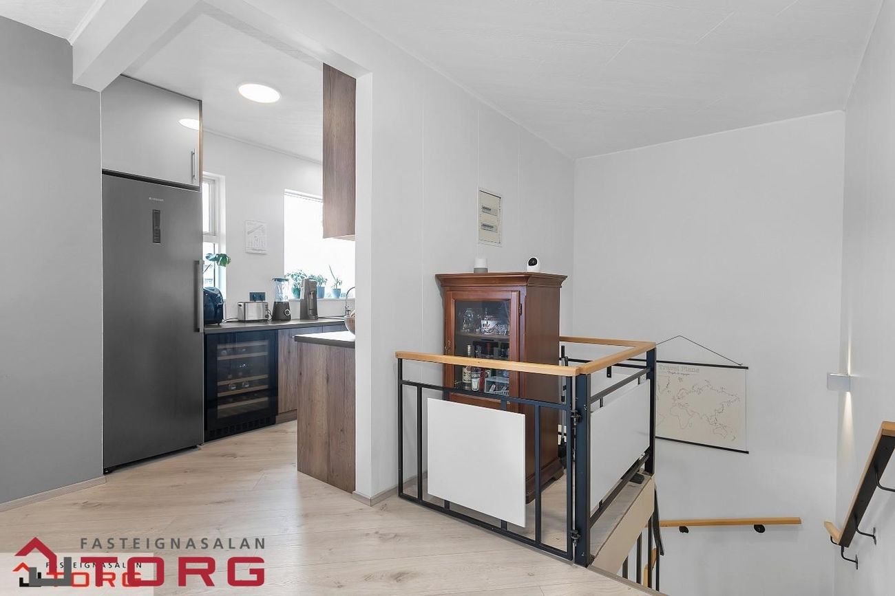 Smárabarð 2, 220 Hafnarfjörður