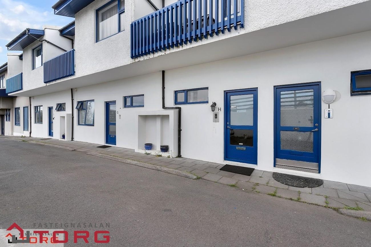 Smárabarð 2, 220 Hafnarfjörður
