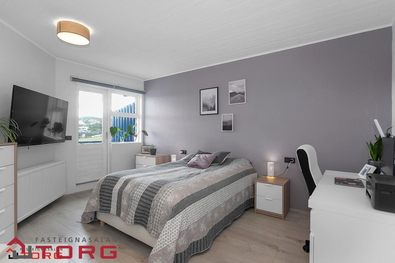 Smárabarð 2, 220 Hafnarfjörður