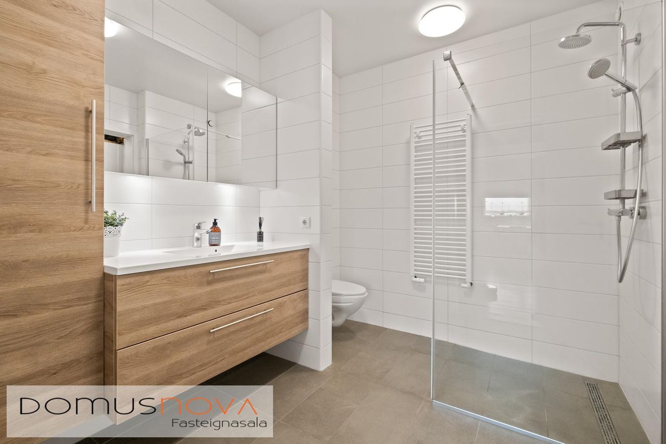 Asparskógar 27, 300 Akranes