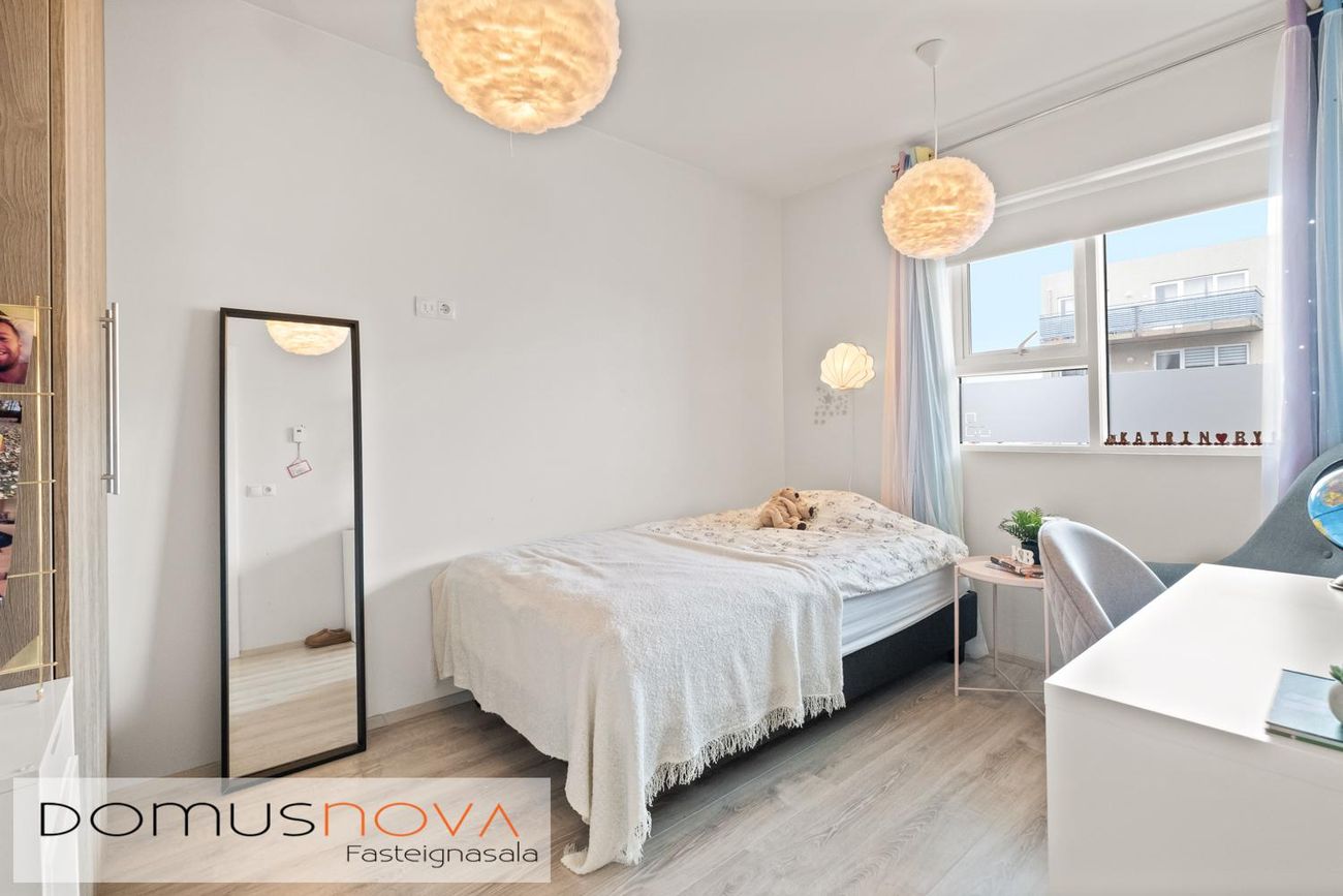 Asparskógar 27, 300 Akranes