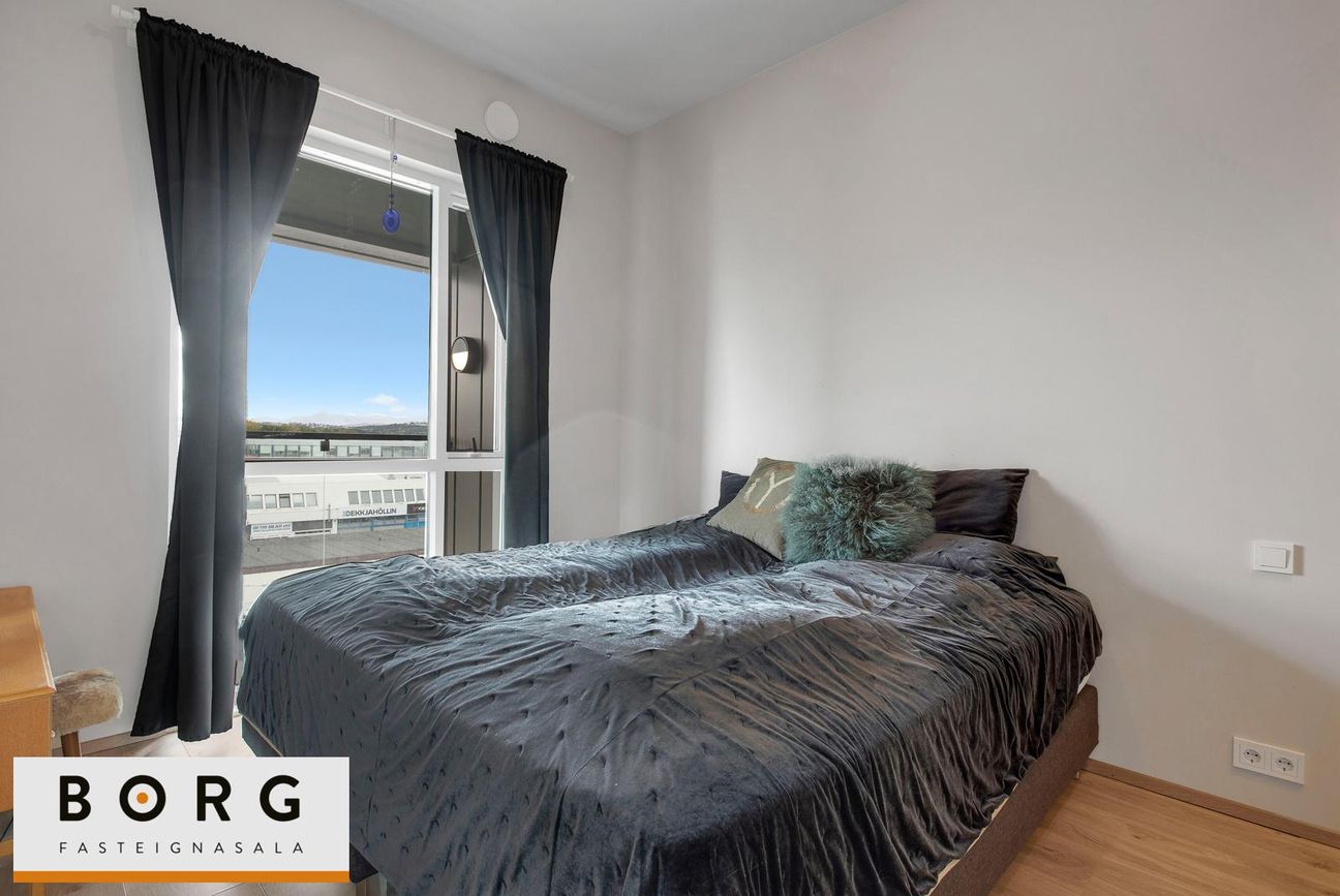 Grensásvegur 1D, 108 Reykjavík