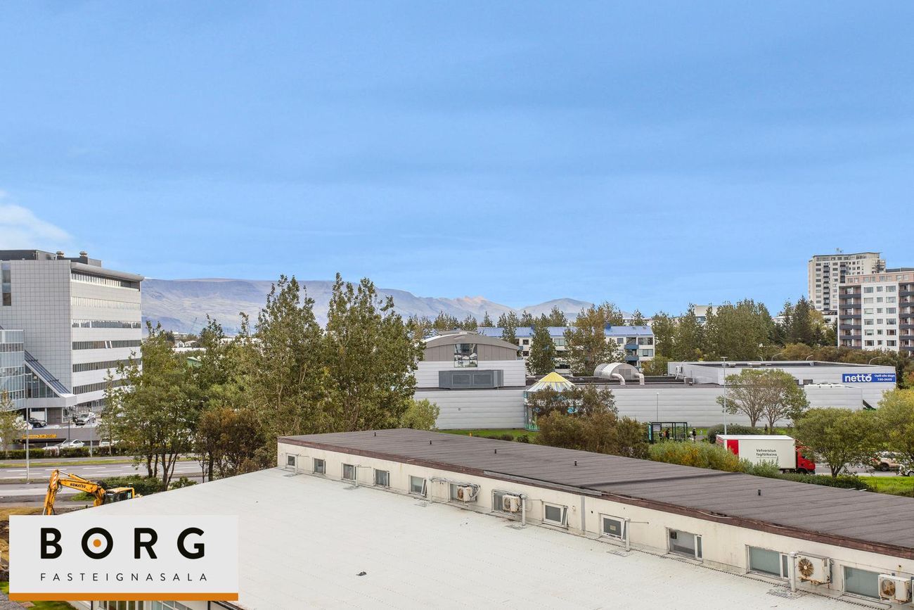 Grensásvegur 1D, 108 Reykjavík